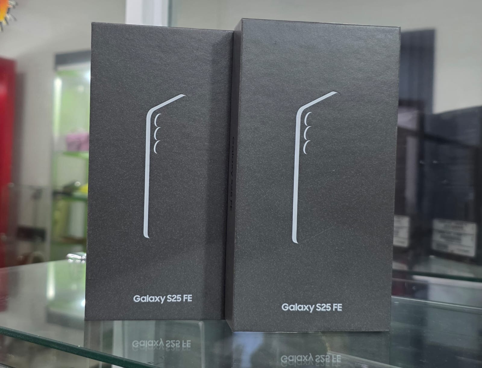 Samsung Galaxy S25 FE in-store product photo at The Source Arena JA.